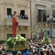 Incontro_Domenica_di_Pasqua_1 Пасха в Италии